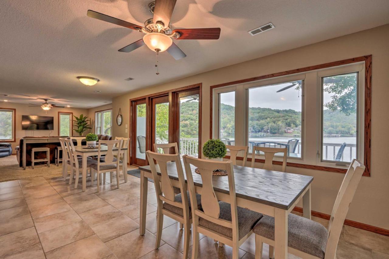 Ideally Located Waterfront Home With Private Dock! Camdenton Exterior photo